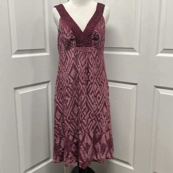 Beth Bowley Dresses & Skirts - Beth Bowley Sleeveless Lined Silk Dress Size 10